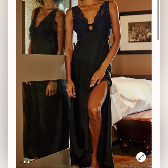 Free People Countryside Satin Lace Maxi Slip Dress Black & Blue Size Small NWT - Picture 2 of 9